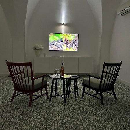 Palac Daun - Studio Apartments Znojmo Luaran gambar