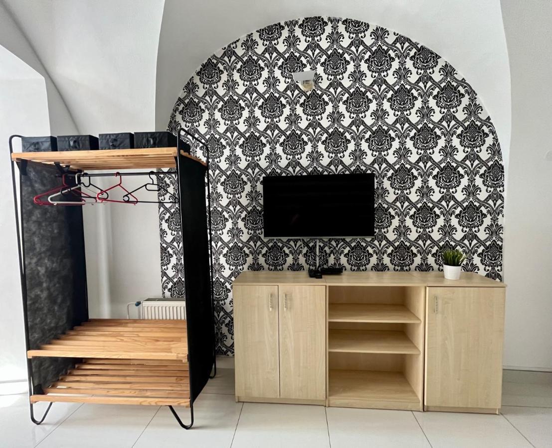 Palac Daun - Studio Apartments Znojmo Luaran gambar