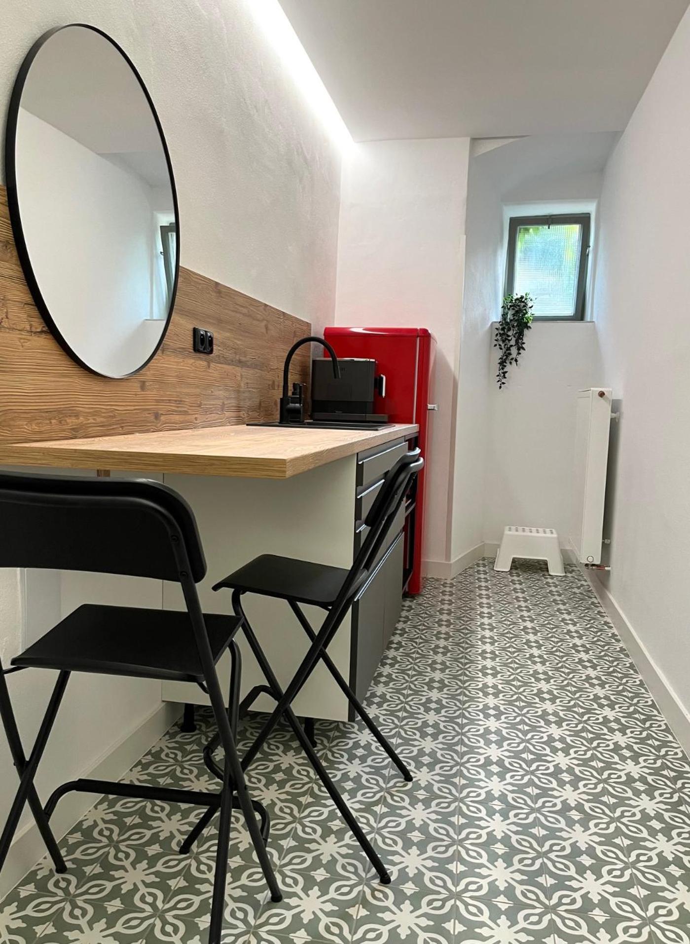 Palac Daun - Studio Apartments Znojmo Luaran gambar